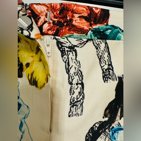 Tibi Silk Abstract Print Hot Shorts Contrasting Trim Fully Lined Size 10 - Picture 4 of 6